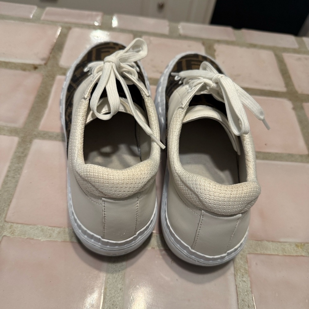 Fendi Tess Brown and White Sneakers. - Picture 2 of 11
